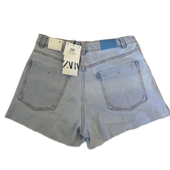 Zara High Rise Denim Shorts Light Wash Womens Size 8 Frayed Hem - Picture 1 of 4